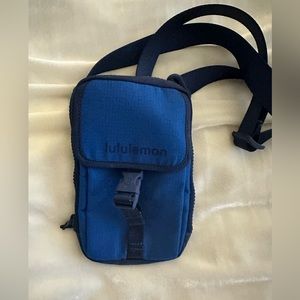 Lululemon blue over the shoulder pouch